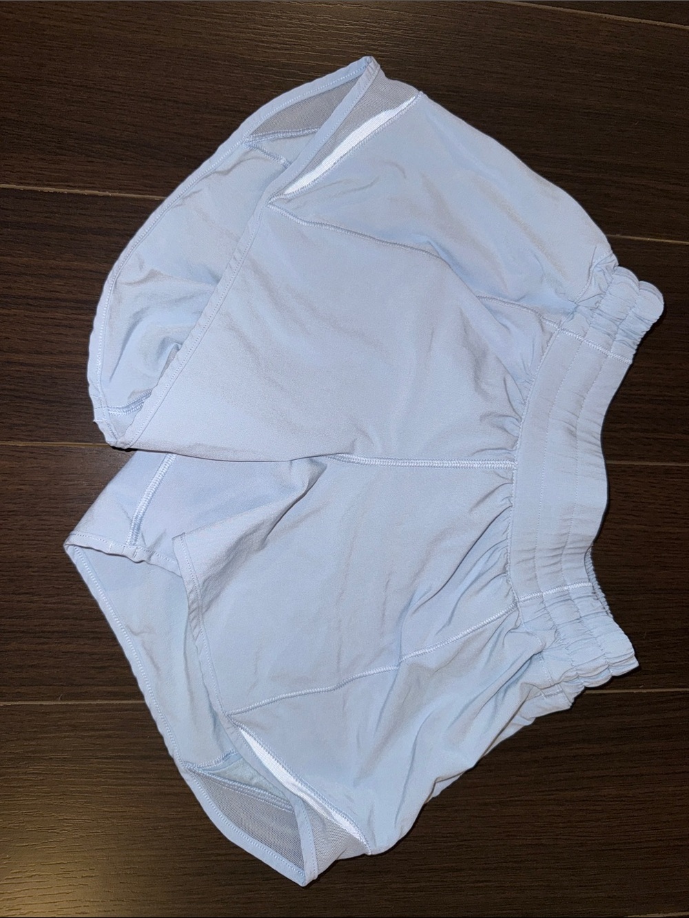 Lululemon Shorts Hotty Hot, Low Rise 4”, sz4